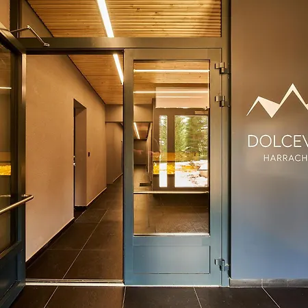 Dolce Design 哈拉霍夫
